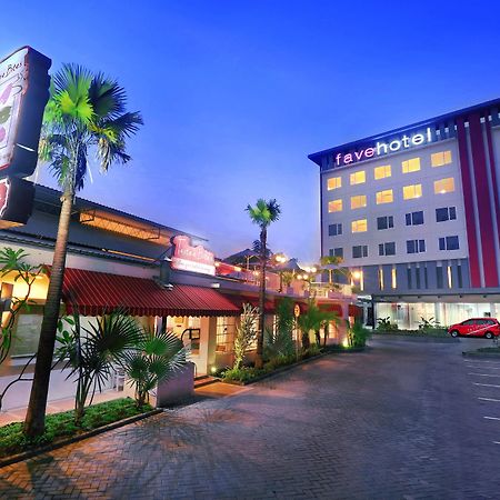 Favehotel Sudirman Bojonegoro Buitenkant foto