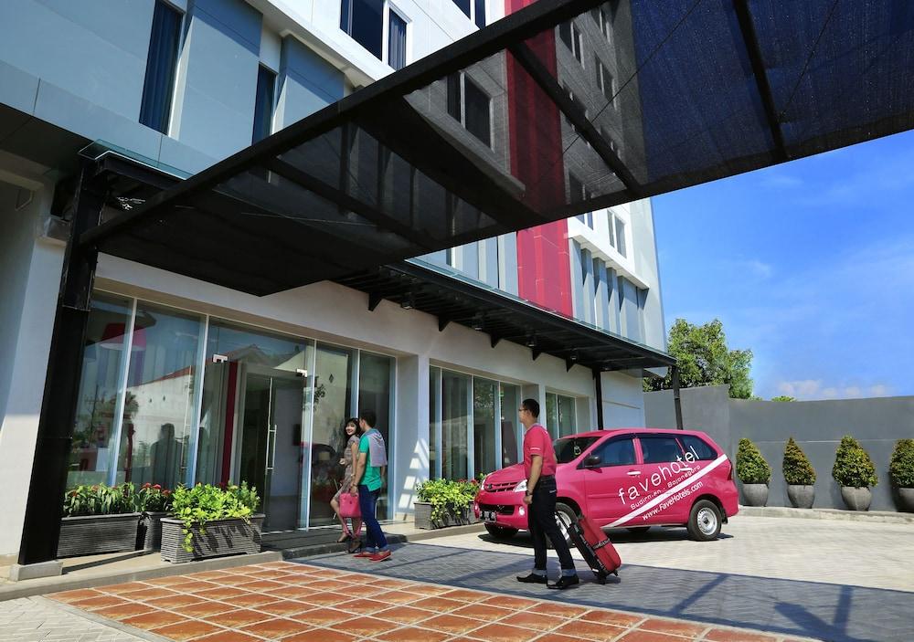 Favehotel Sudirman Bojonegoro Buitenkant foto